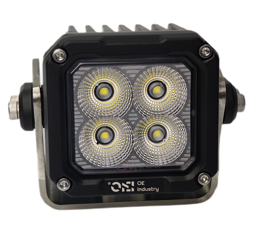 Lampa robocza XTQ1 40W OIE