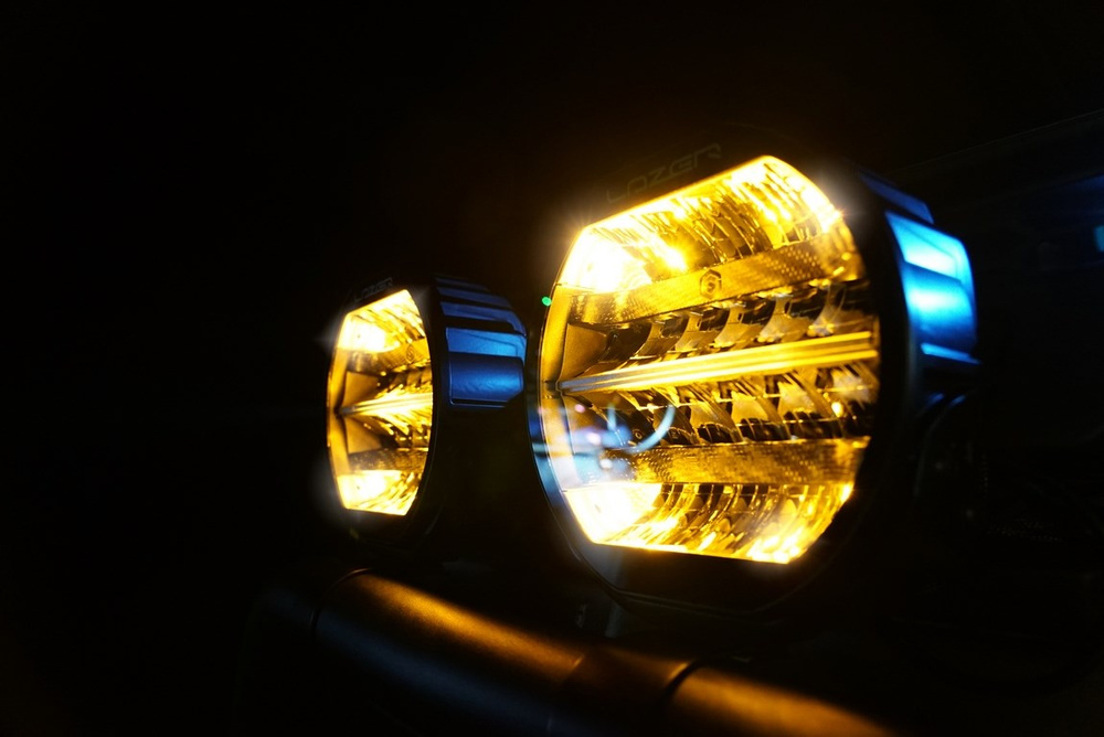 LAZER Sentinel 9'' Chrome ze światłami pozycyjnymi – okrągła lampa LED