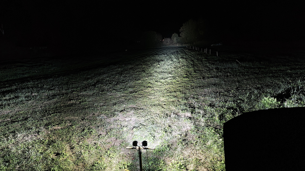 Halogeny dalekosiężne led 3,5" VisionMax-DX9941 2 sztuki z wiązką