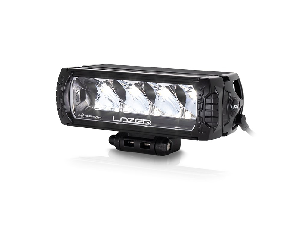 Zestaw dwóch lamp LAZER TRIPLE-R 750 (Gen2) z systemem montażu w fabrycznym grillu - Ford Ranger (2016 - 2019)