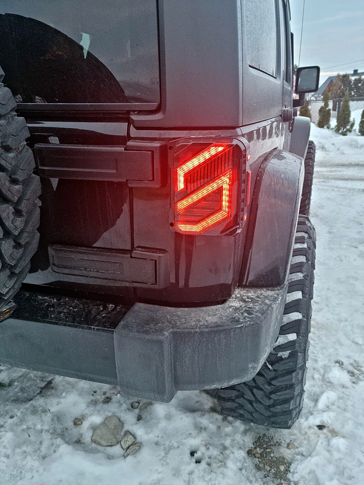 Tylne Lampy LED do Jeep Wrangler JK TYP2 – Przezroczyste (Clear)