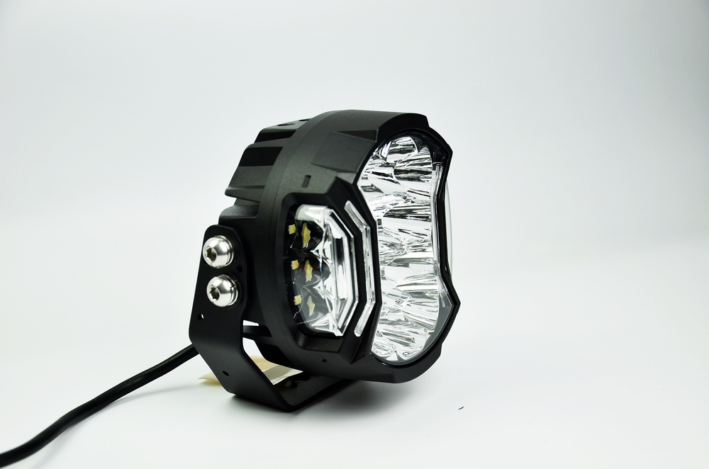 Halogeny dalekosieżne HD-46YW-DRL 2 sztuki zestaw