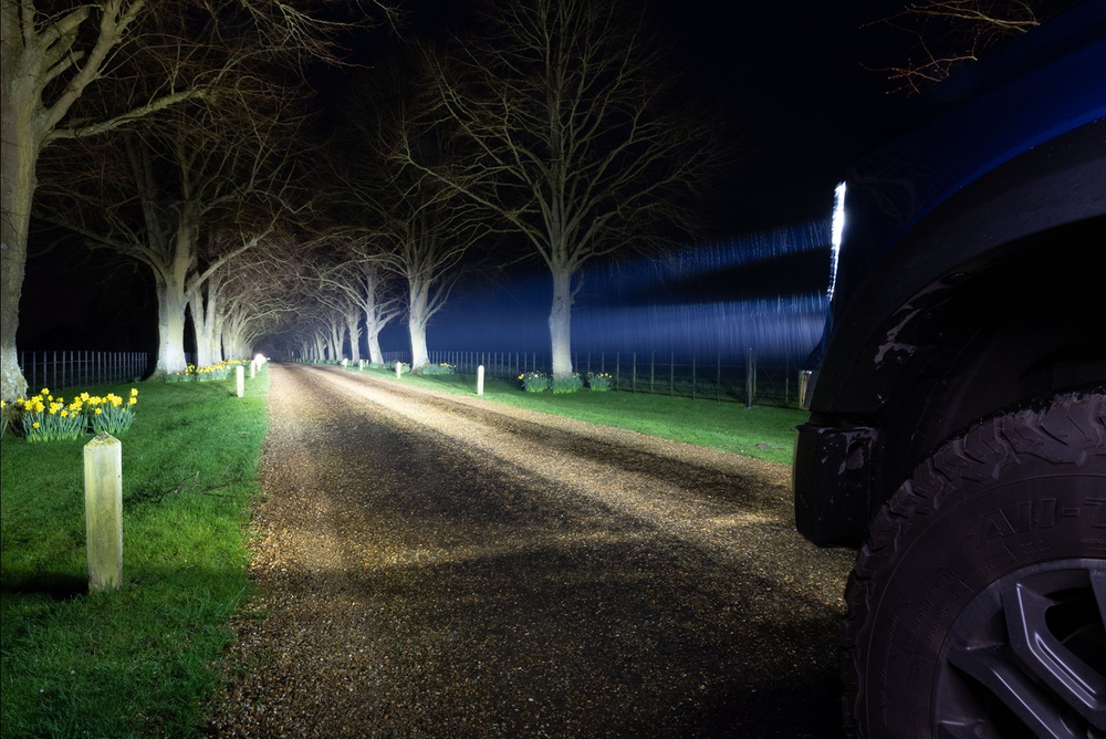 Zestaw dwóch lamp LAZER TRIPLE-R 850 Elite (Gen2) z systemem montażu w fabrycznym grillu – Ford Ranger Raptor (2023 -)