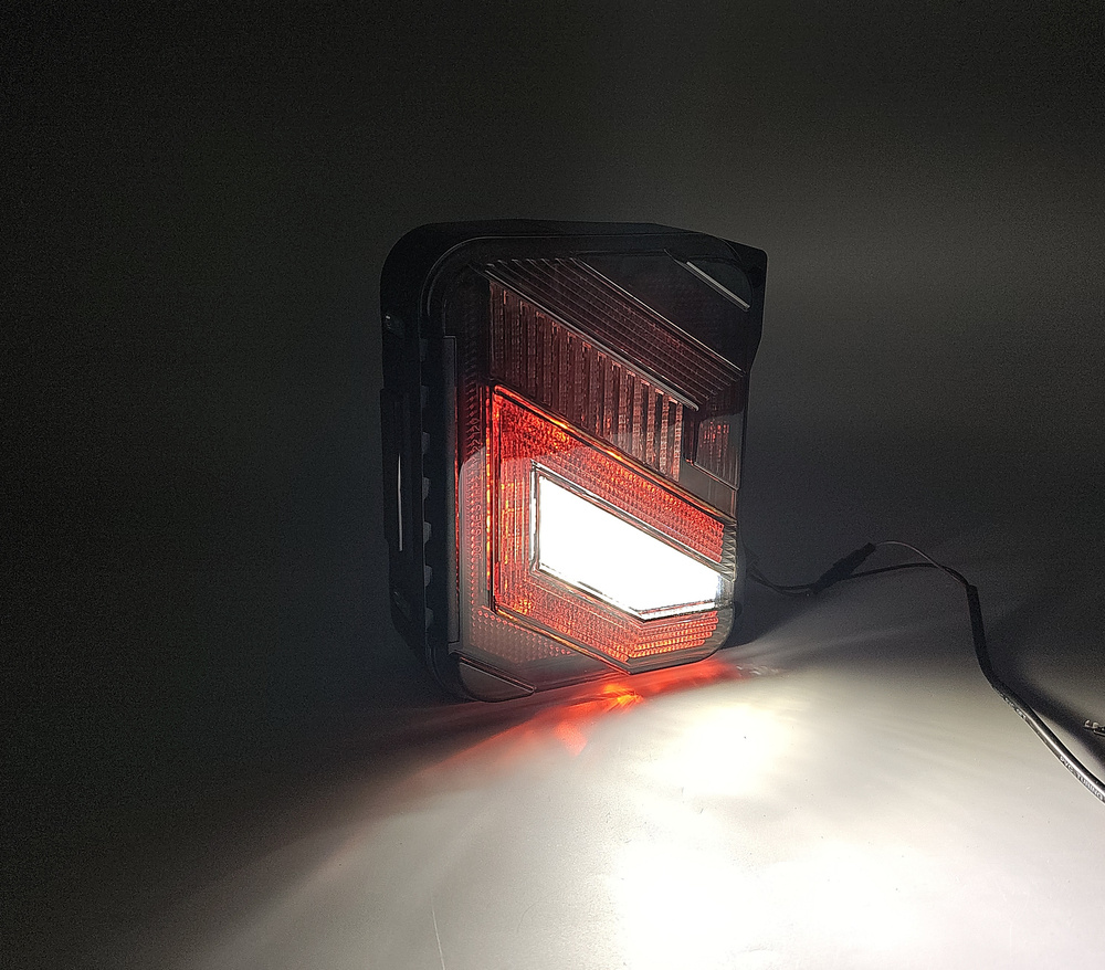 Tylne Lampy LED do Jeep Wrangler JK TYP2 – Przezroczyste (Clear)