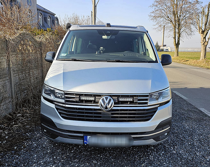 Lampy led z uchwytami do Volkswagena T6.1