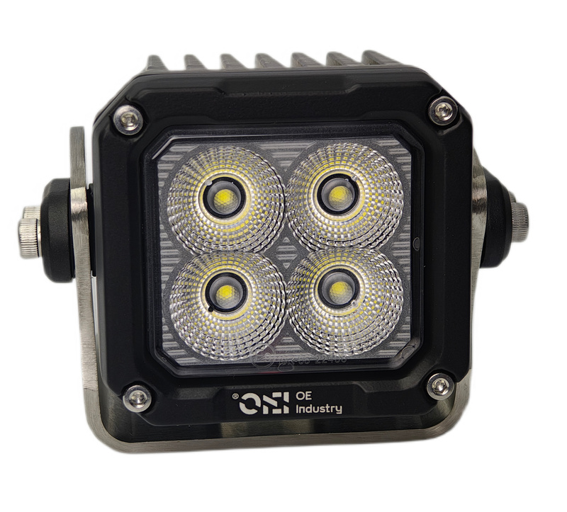 Lampa robocza XTQ1 40W OIE