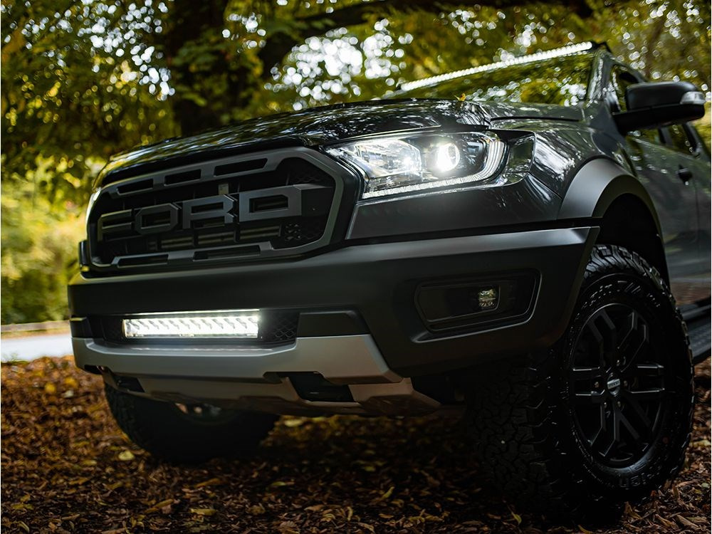 Zestaw do montażu oświetlenia LAZER Triple-R 1250 w fabrycznym grillu - Ford Ranger Raptor (2019 - 2022)