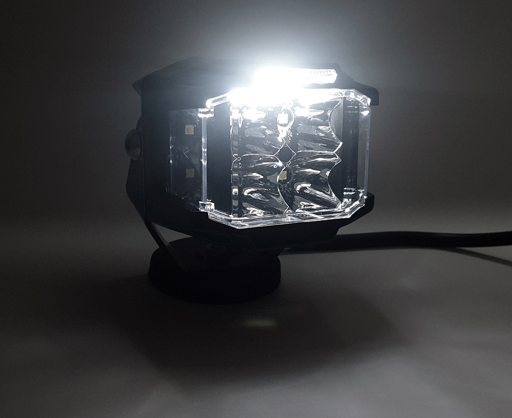 Halogeny dalekosiężne led 3,5" VisionMax-DX9941 2 sztuki z wiązką