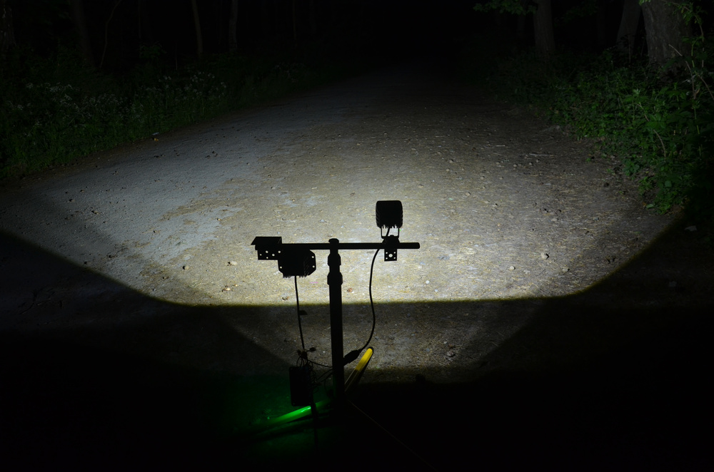 Lampa led dwufunkcyjna 40W E9 biało-czerwona