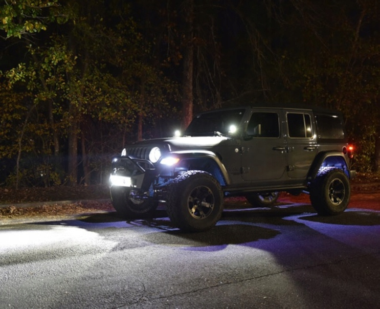 Reflektor Hella Black Magic Cube LED 2.7" Flood zestaw 2 szt