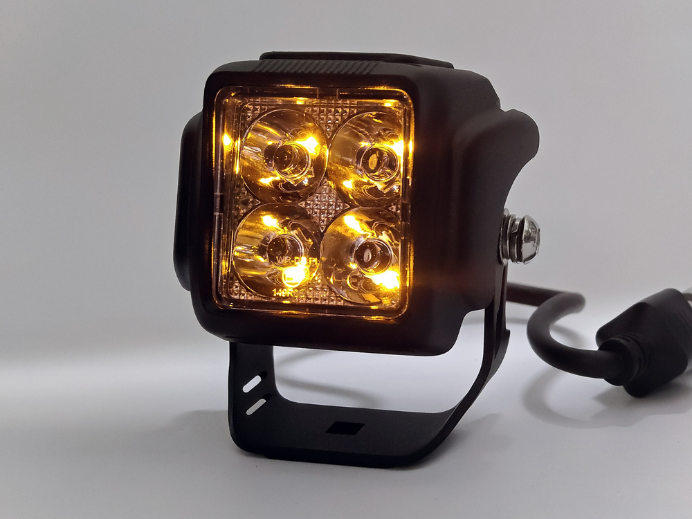 Lampa LED robocza 4" DSA-418– mocne i niezawodne oświetlenie off-road