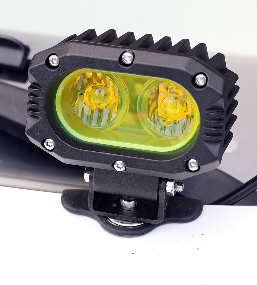 Uchwyt na maskę do led bar 2 sztuki w zestawie