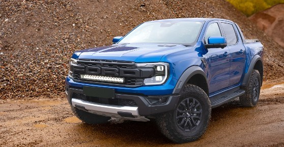 Dedykowany zestaw do montażu w fabrycznym grillu LAZER TRIPLE-R 16 ELITE  – Ford Ranger Raptor (2023 -)