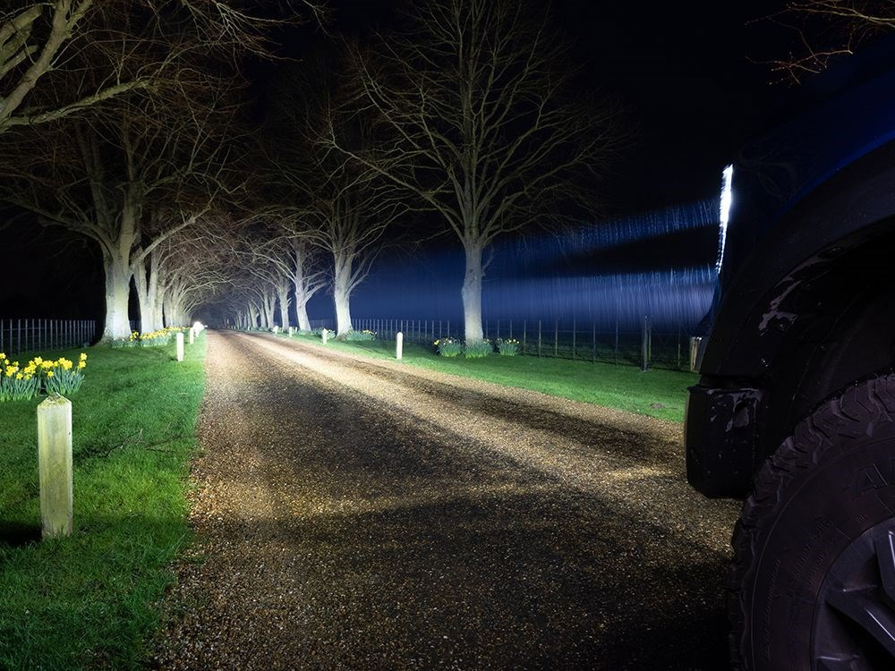 Zestaw dwóch lamp LAZER TRIPLE-R 850 Elite (Gen2) z systemem montażu w fabrycznym grillu – Ford Ranger Raptor (2023 -)