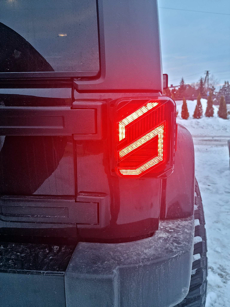 Tylne Lampy LED do Jeep Wrangler JK TYP2 – Przezroczyste (Clear)