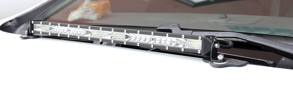 Uchwyt na maskę do led bar 2 sztuki w zestawie