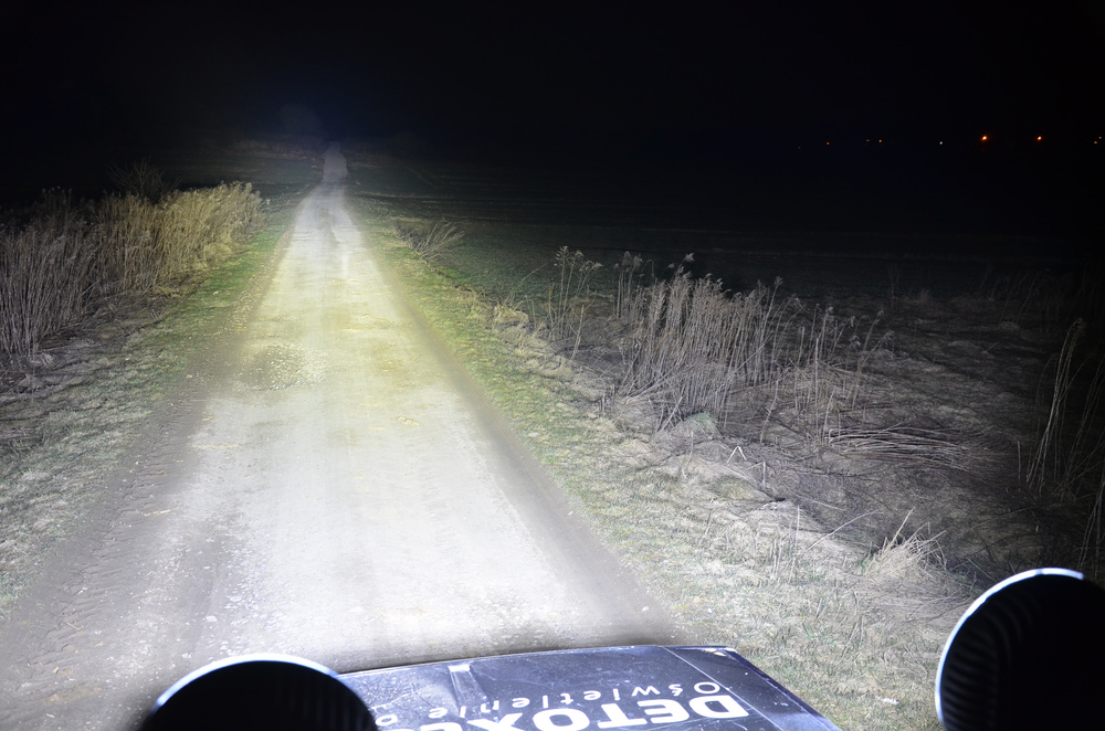 Lampy dalekosiężne led DX-140-DRL