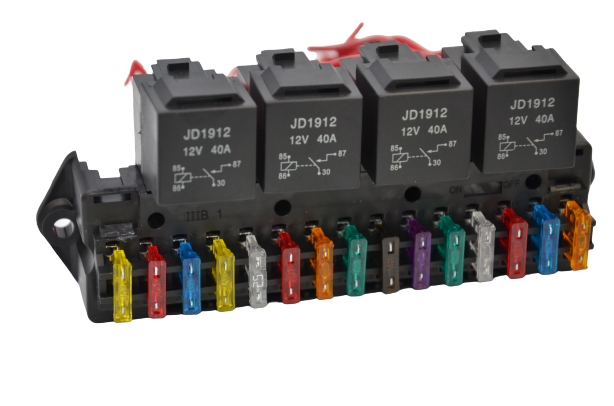 Zestaw przekaźników 12V 40A i 15 bezpieczników